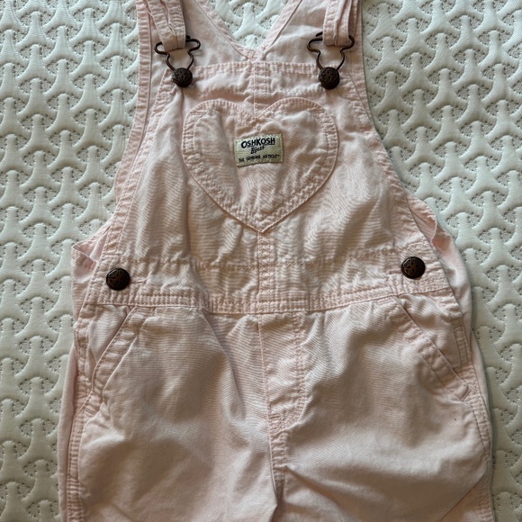 Osh Kosh Toddler Girl Overalls Shorts sized 4T/4A - Picture 1 of 3